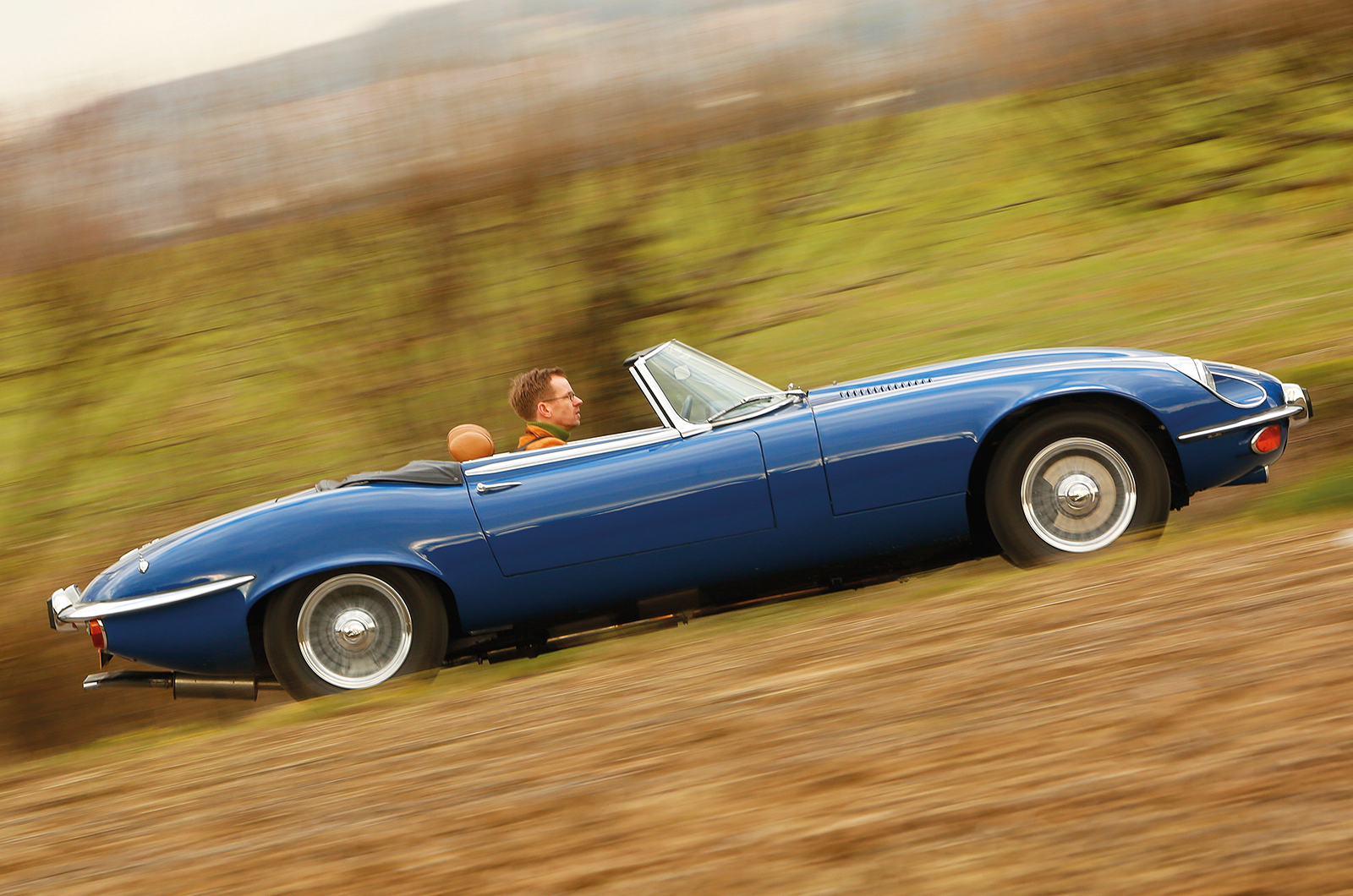 Classic & Sports Car – Jaguar E-type V12: return of the silent sports car