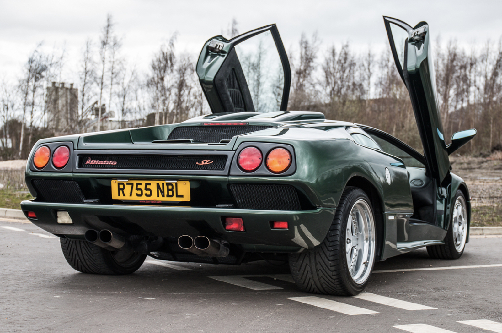 Lesser-spotted Lambo set for Silverstone auction