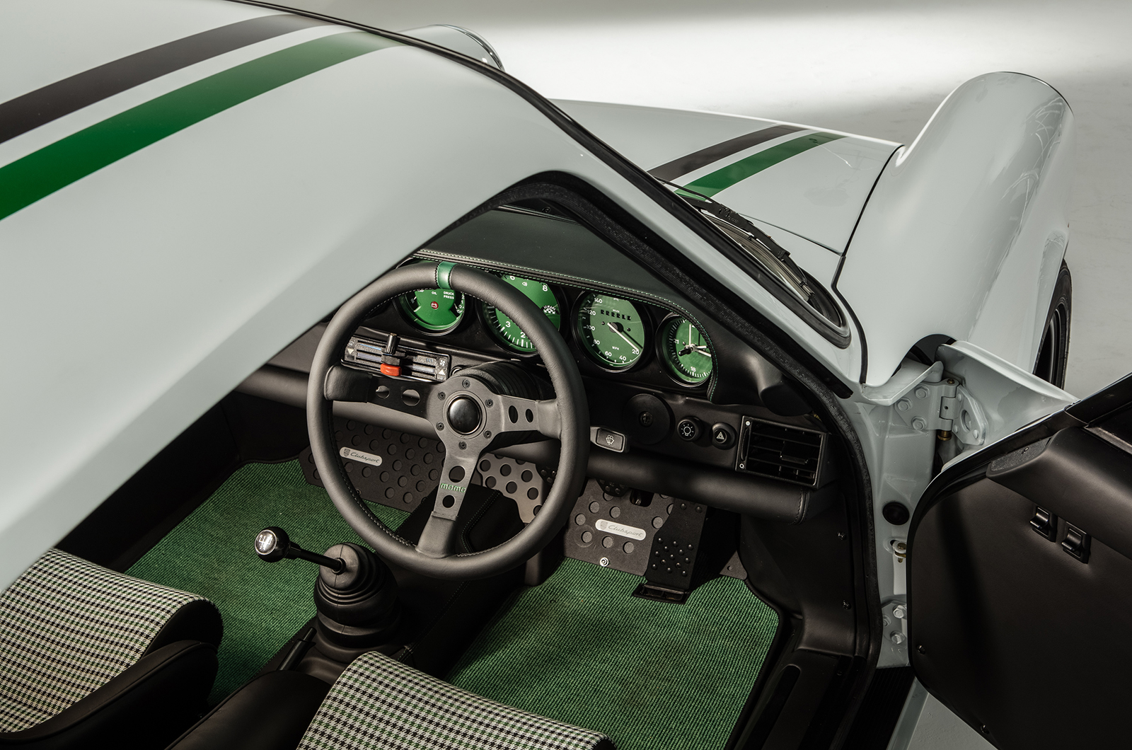 Classic & Sports Car – One of 10 Le Mans Classic Porsche revealed