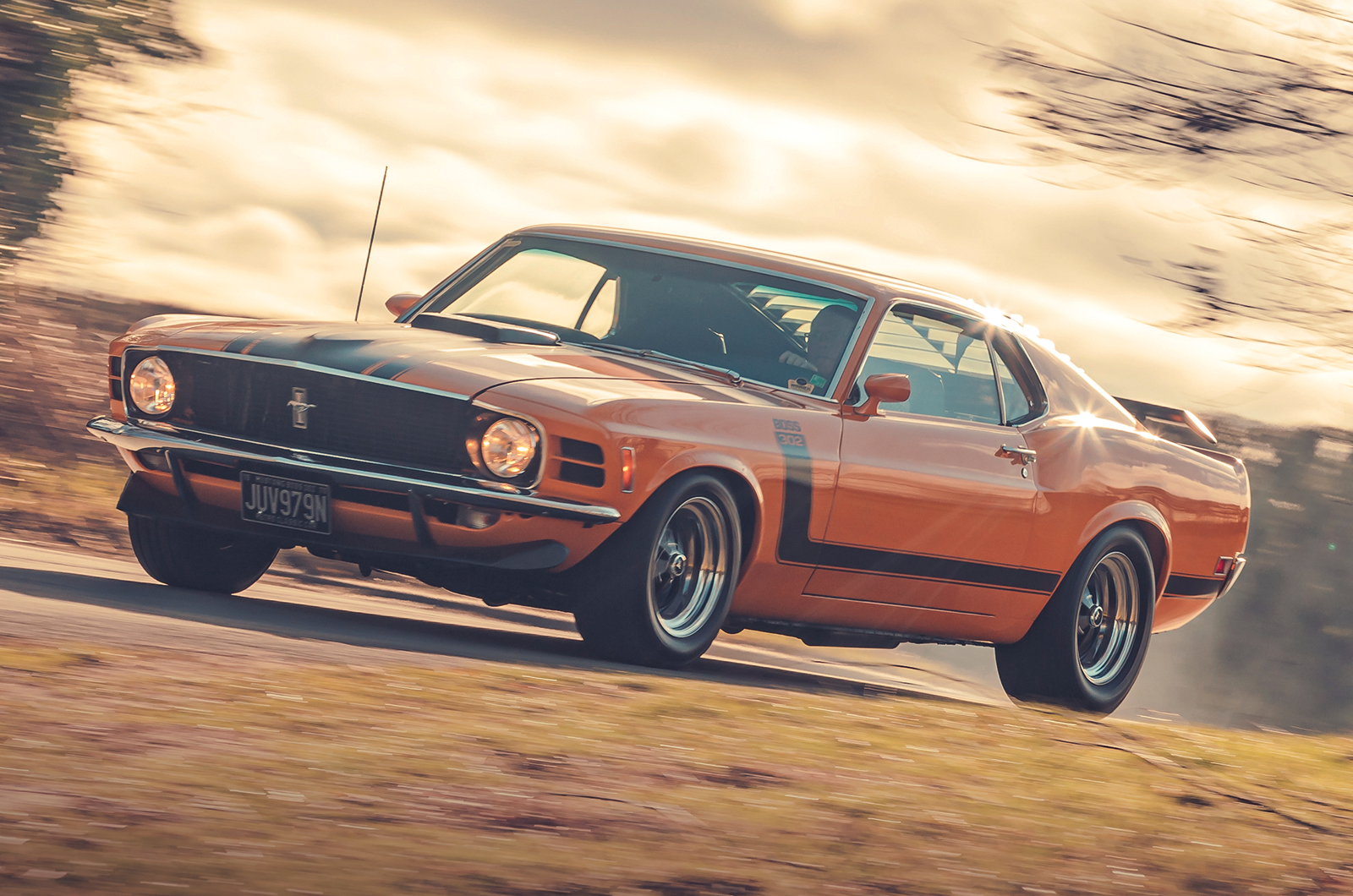 Classic & Sports Car – Ford Mustang Boss 302 vs Mach 1: two trick ponies