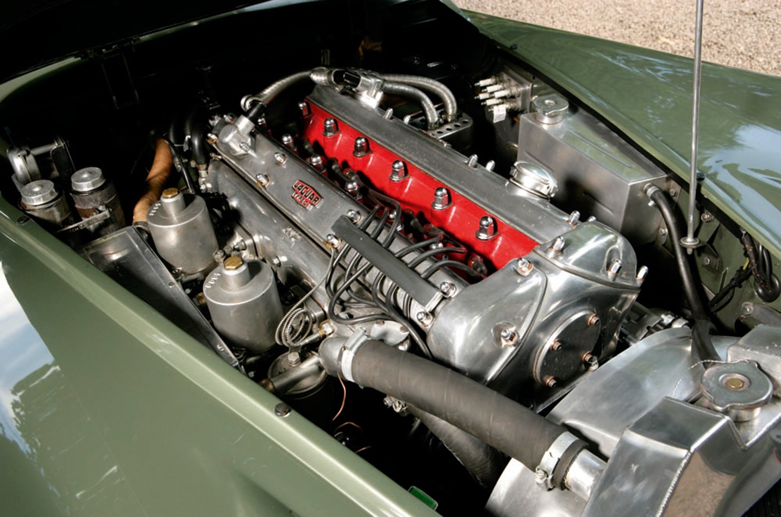Classic & Sports Car – Jaguar XK120: is a modified XK better than the original?