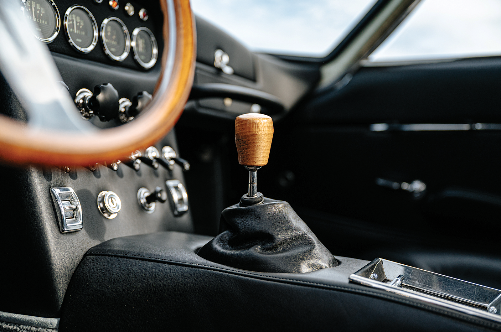 Classic & Sports Car – Lamborghini 350GT: driving Ferruccio’s first