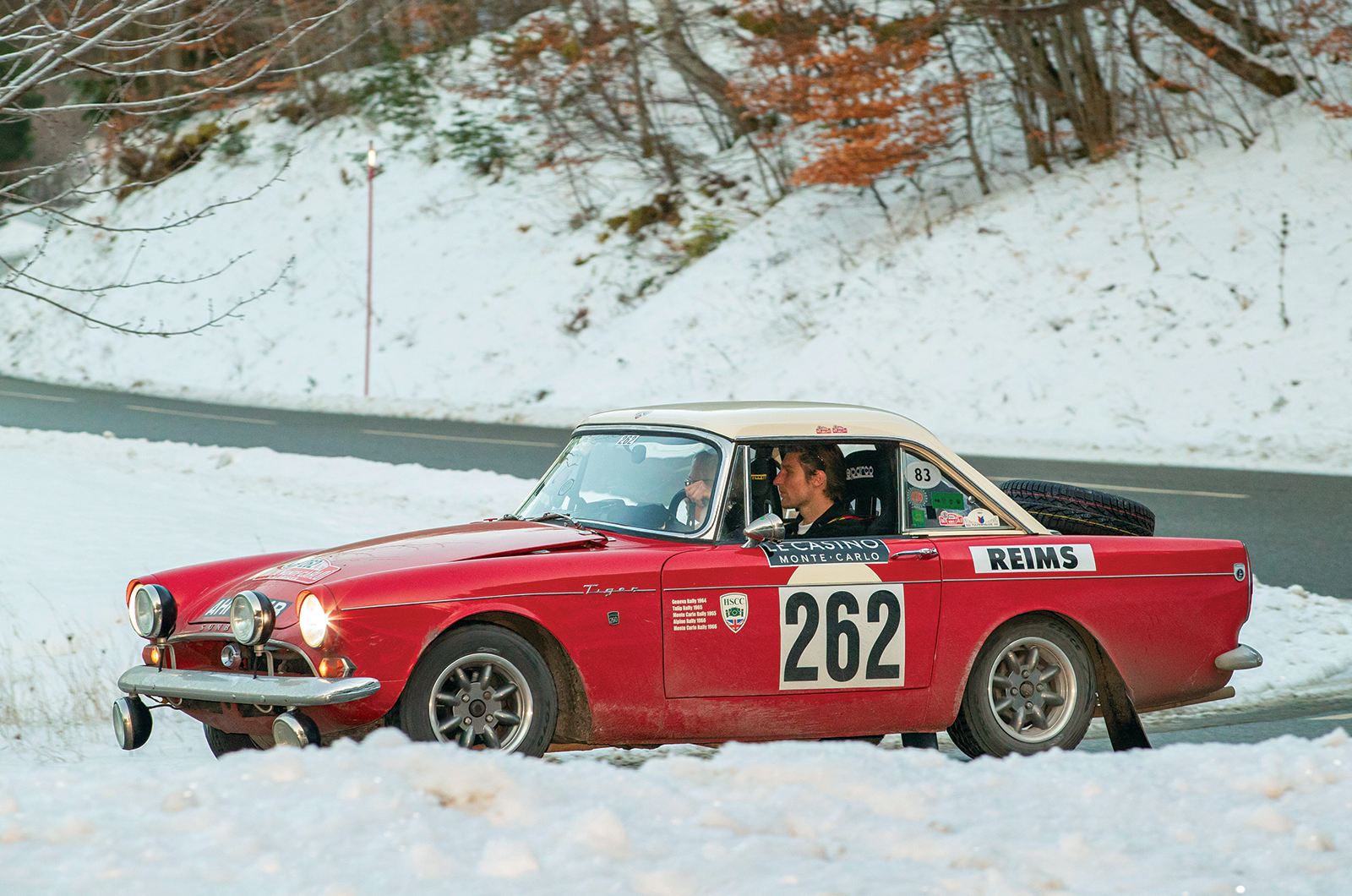 Classic & Sports Car – Sunbeam Tigers on the Rallye Monte-Carlo: Rootes reunion