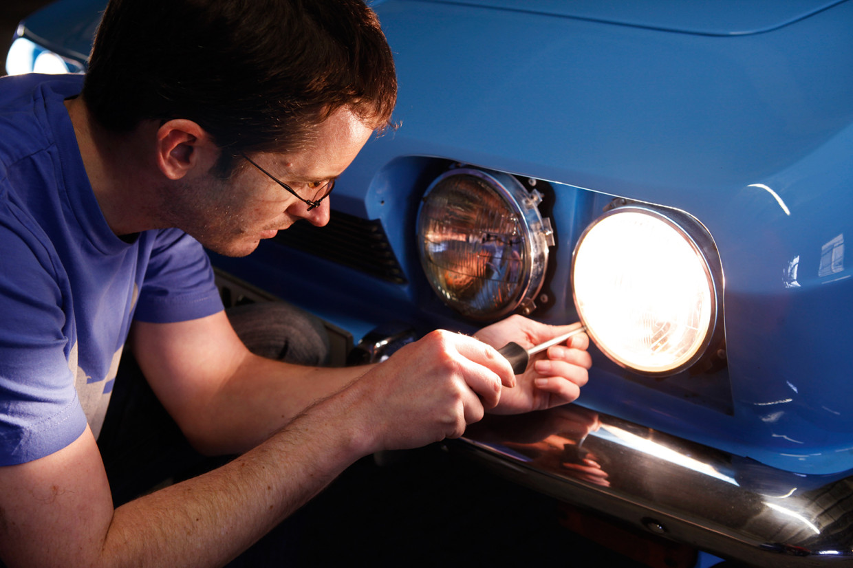 Classic & Sports Car – How to… adjust your classic car's headlights