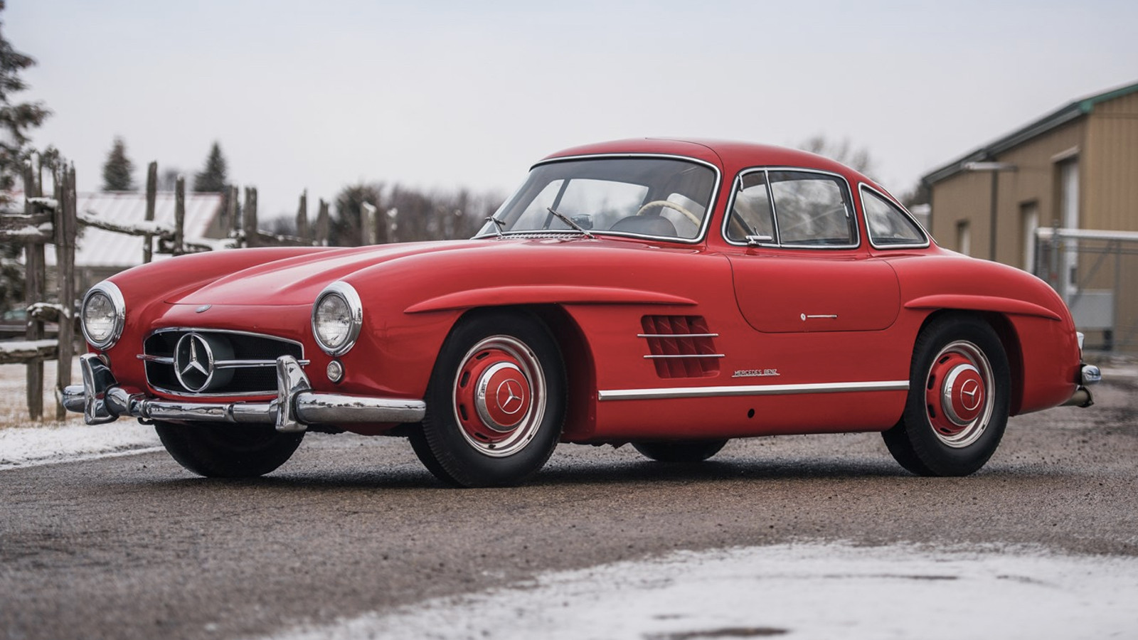Museum-fresh Mercedes 300 SL Gullwing to sell for charity