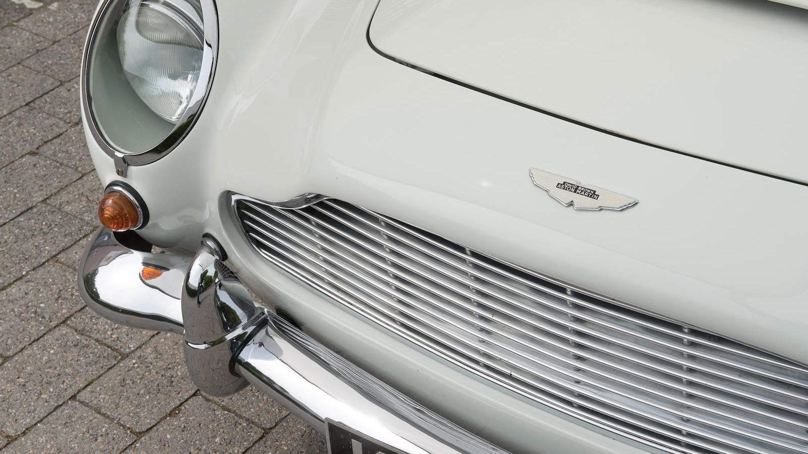 Ultra-rare Aston Martin expected to sell for £900,000 this weekend