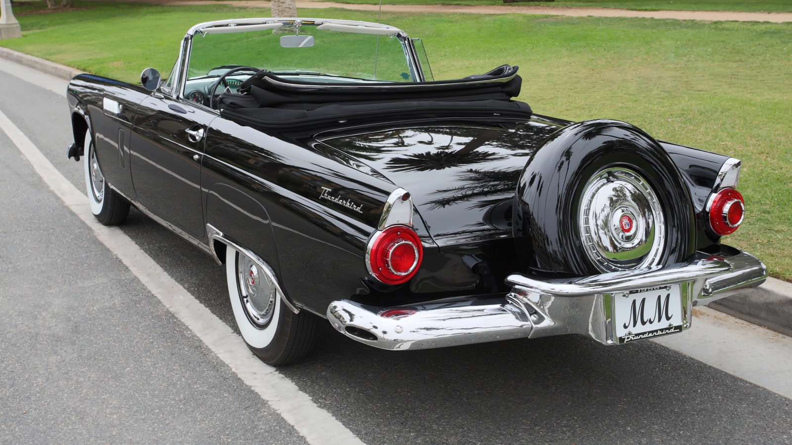 Marilyn Monroe’s Ford Thunderbird heads to auction for the first time ever