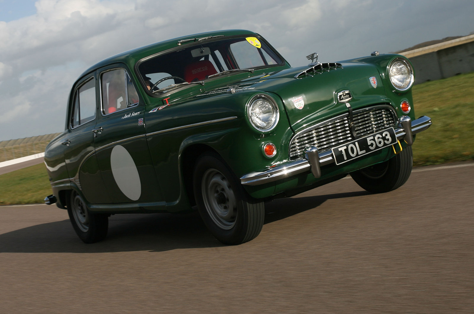 Silverstone Classic to mark BTCC's birthday with parade