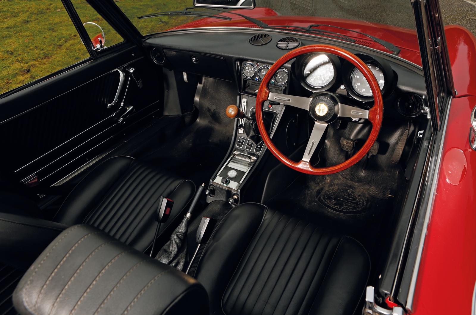 The best 1970s convertibles: Alfa Romeo Spider, MGB and more | [site:name]