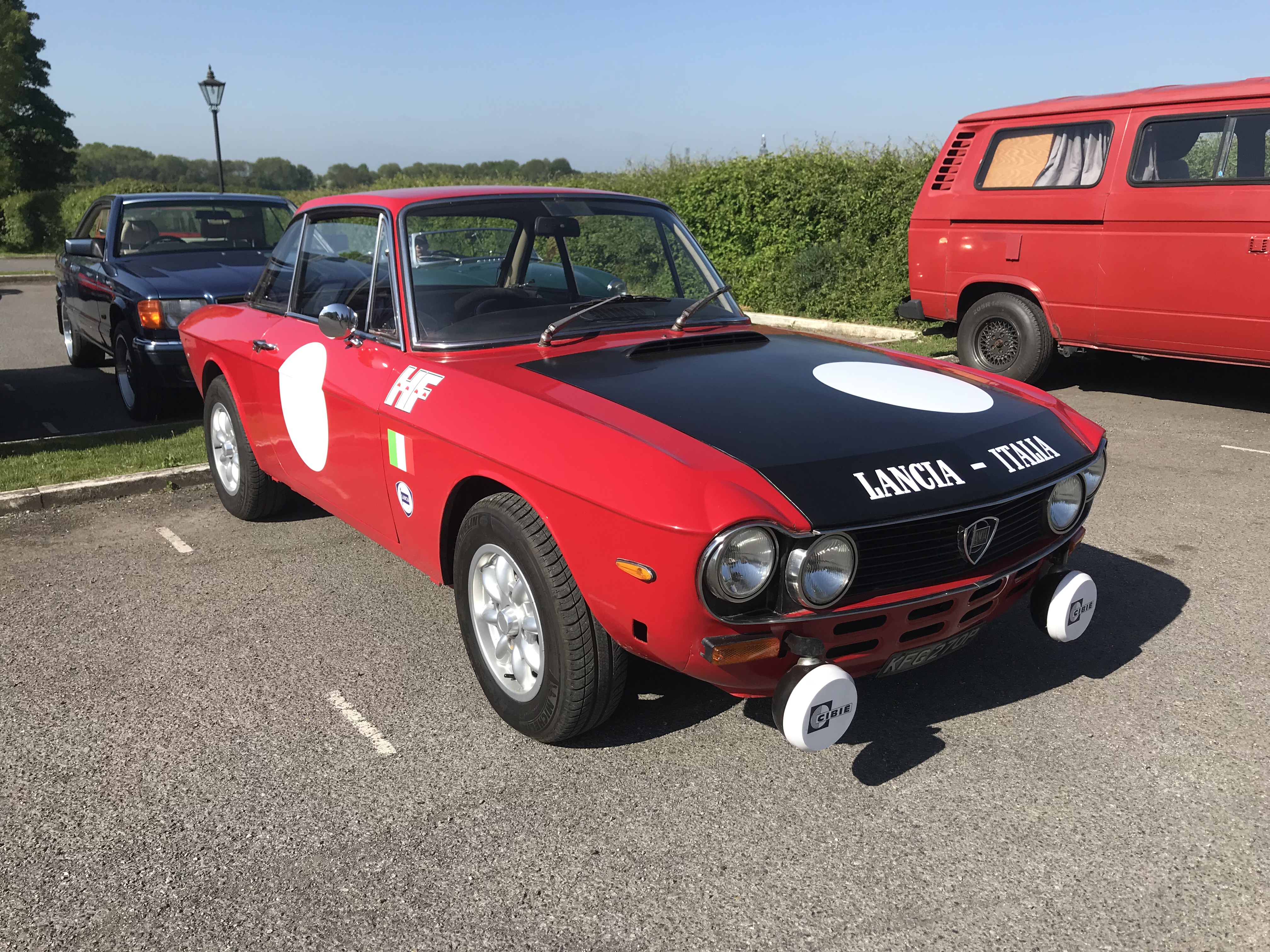 Dozens of classics scale Botley Hill – Classic & Sports Car