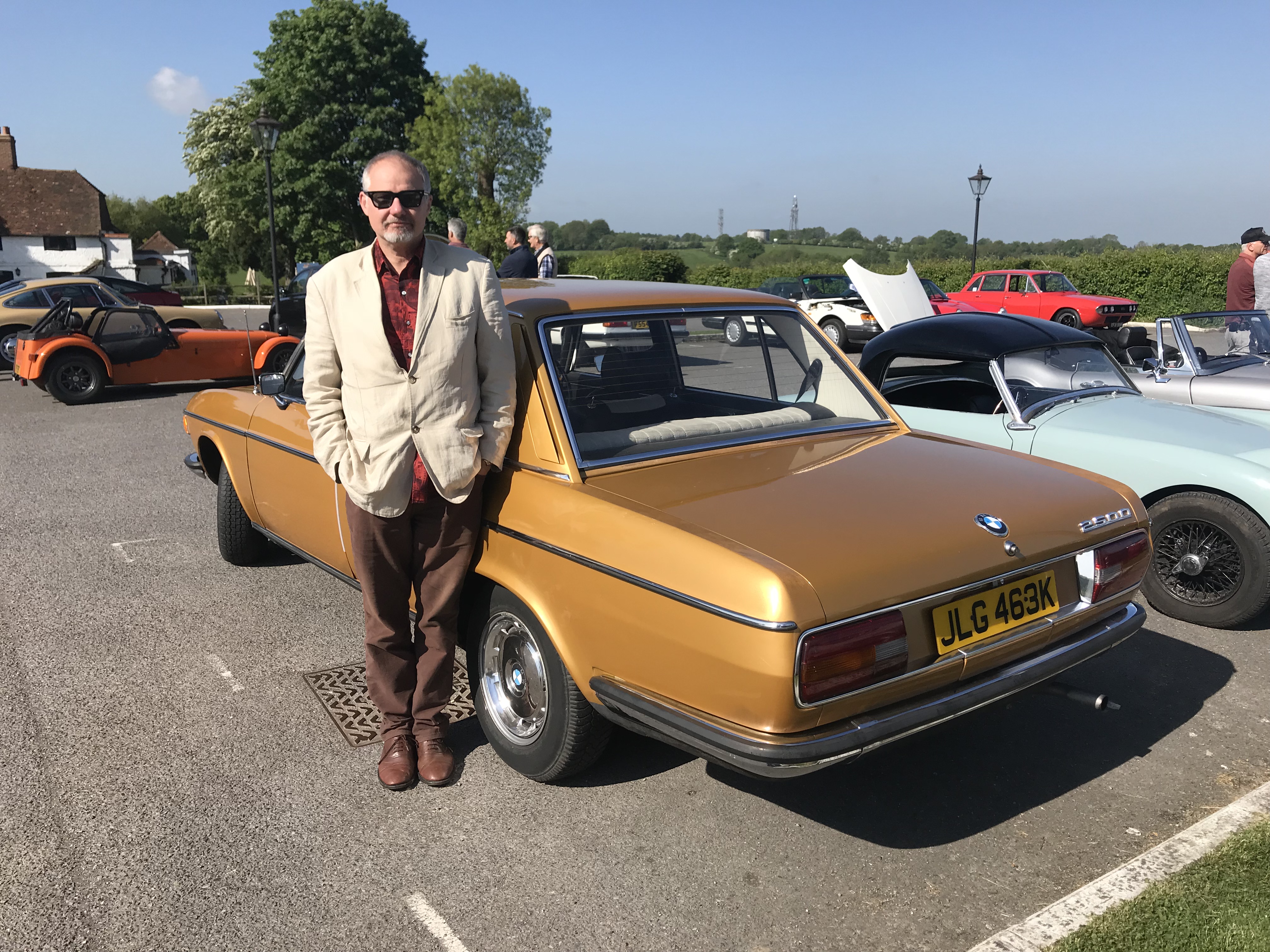Dozens of classics scale Botley Hill – Classic & Sports Car