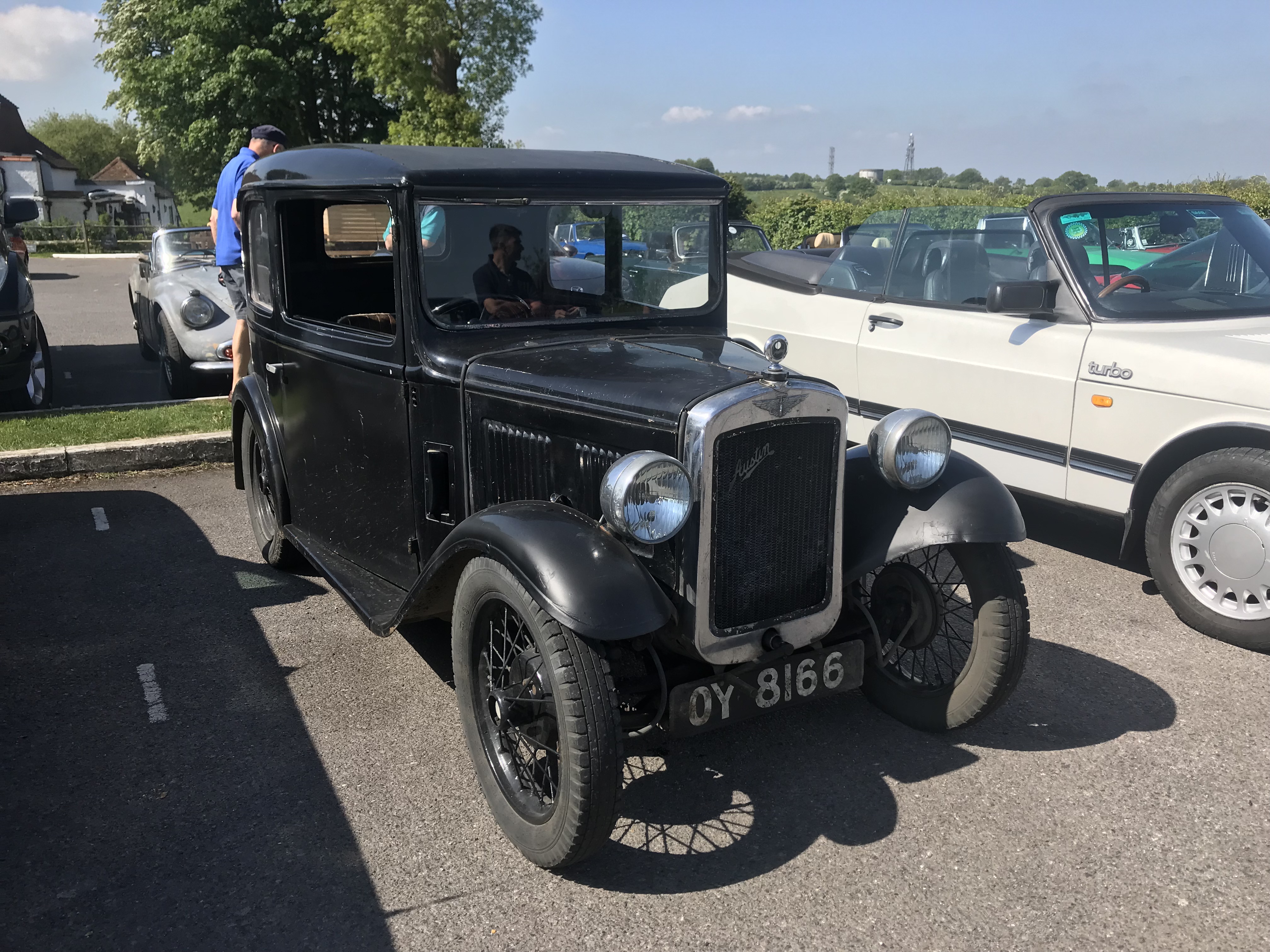 Dozens of classics scale Botley Hill – Classic & Sports Car