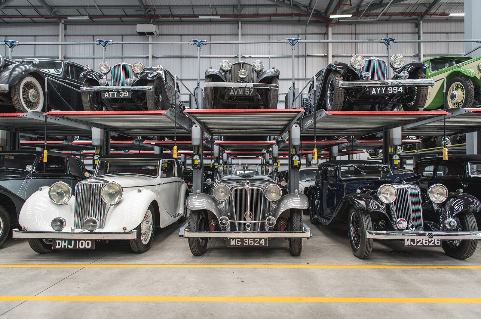 Jaguar Classic's new Tour & Track Experience lets you drive a D-type – Classic & Sports Car