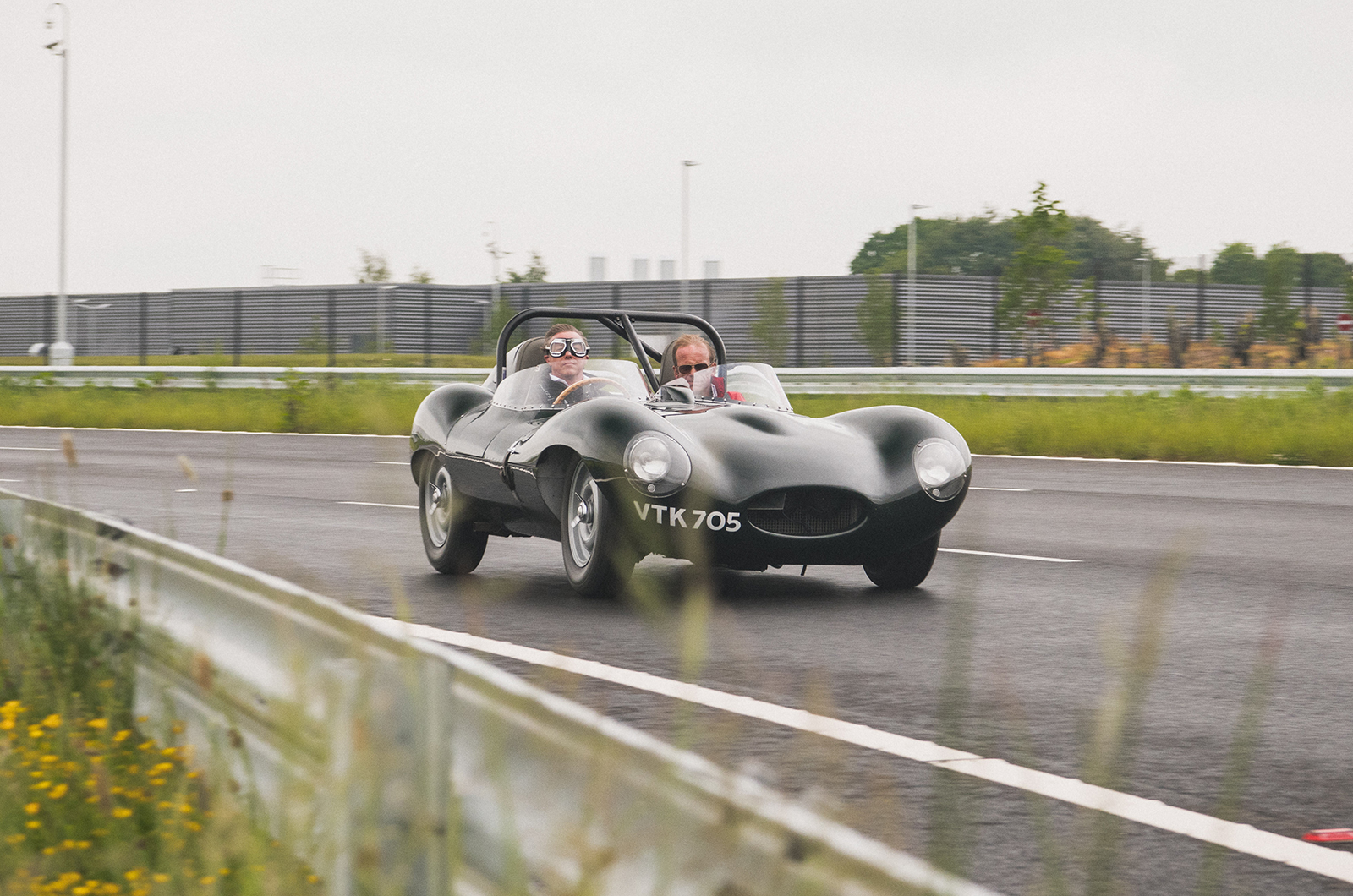 Jaguar Classic's new Tour & Track Experience lets you drive a D-type – Classic & Sports Car