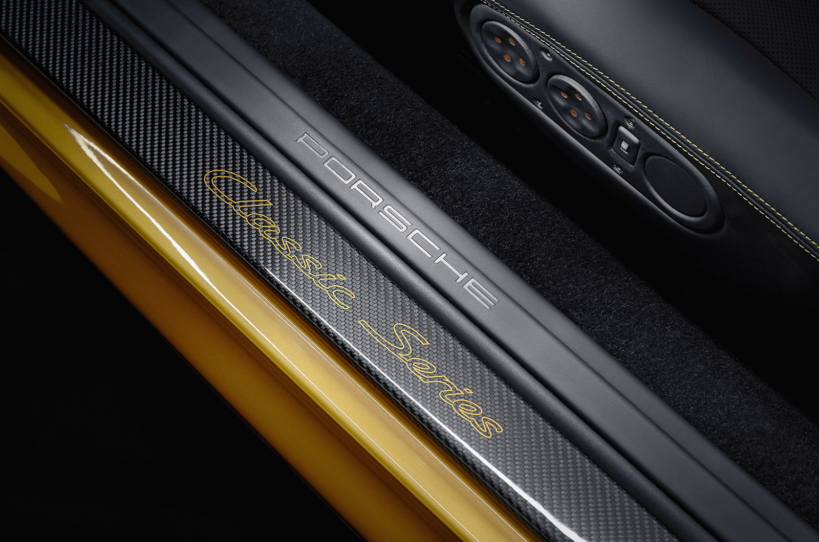 Classic & Sports Car – Porsche builds final 993 turbo