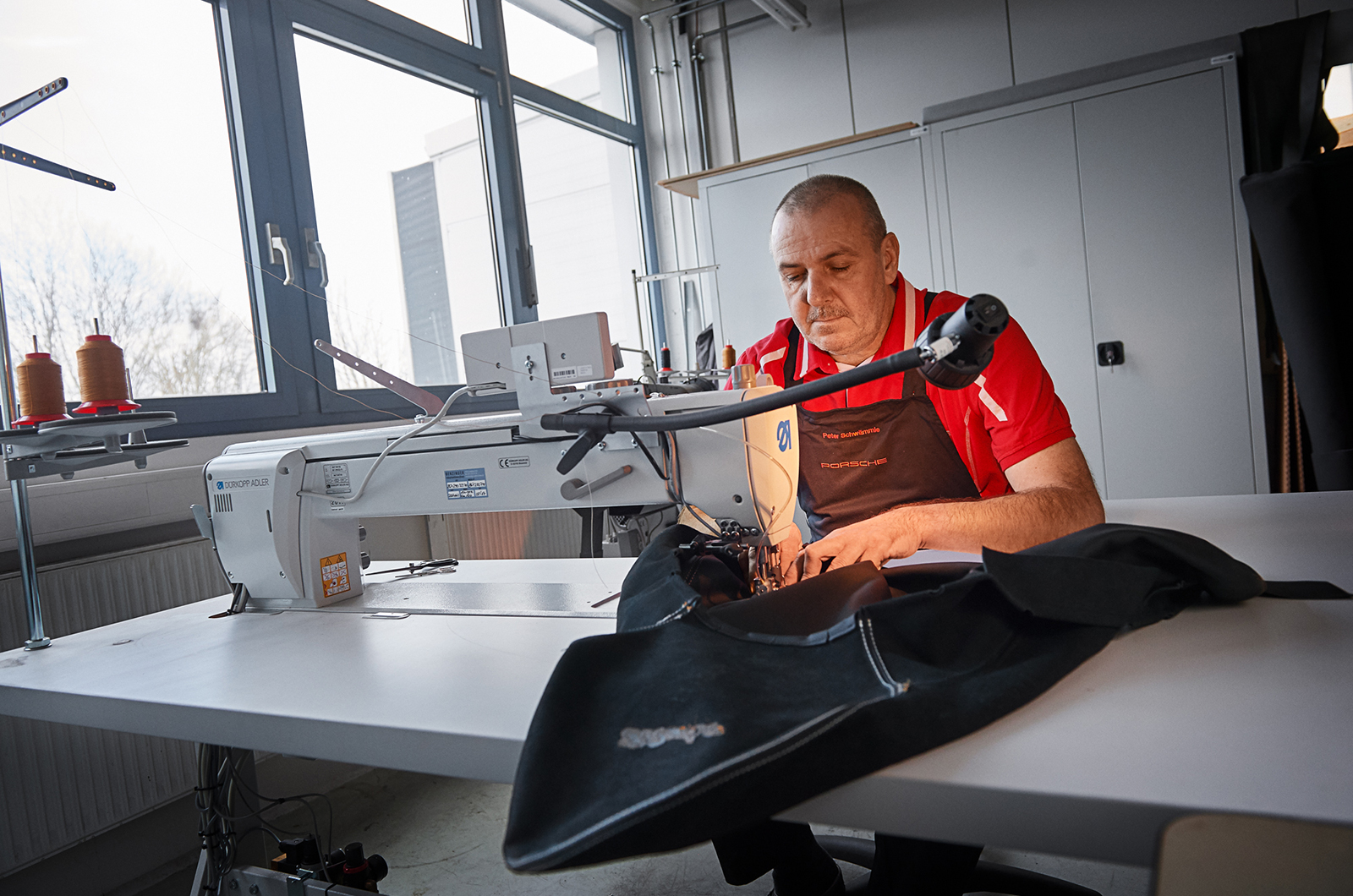 Classic & Sports Car – Porsche builds final 993 turbo