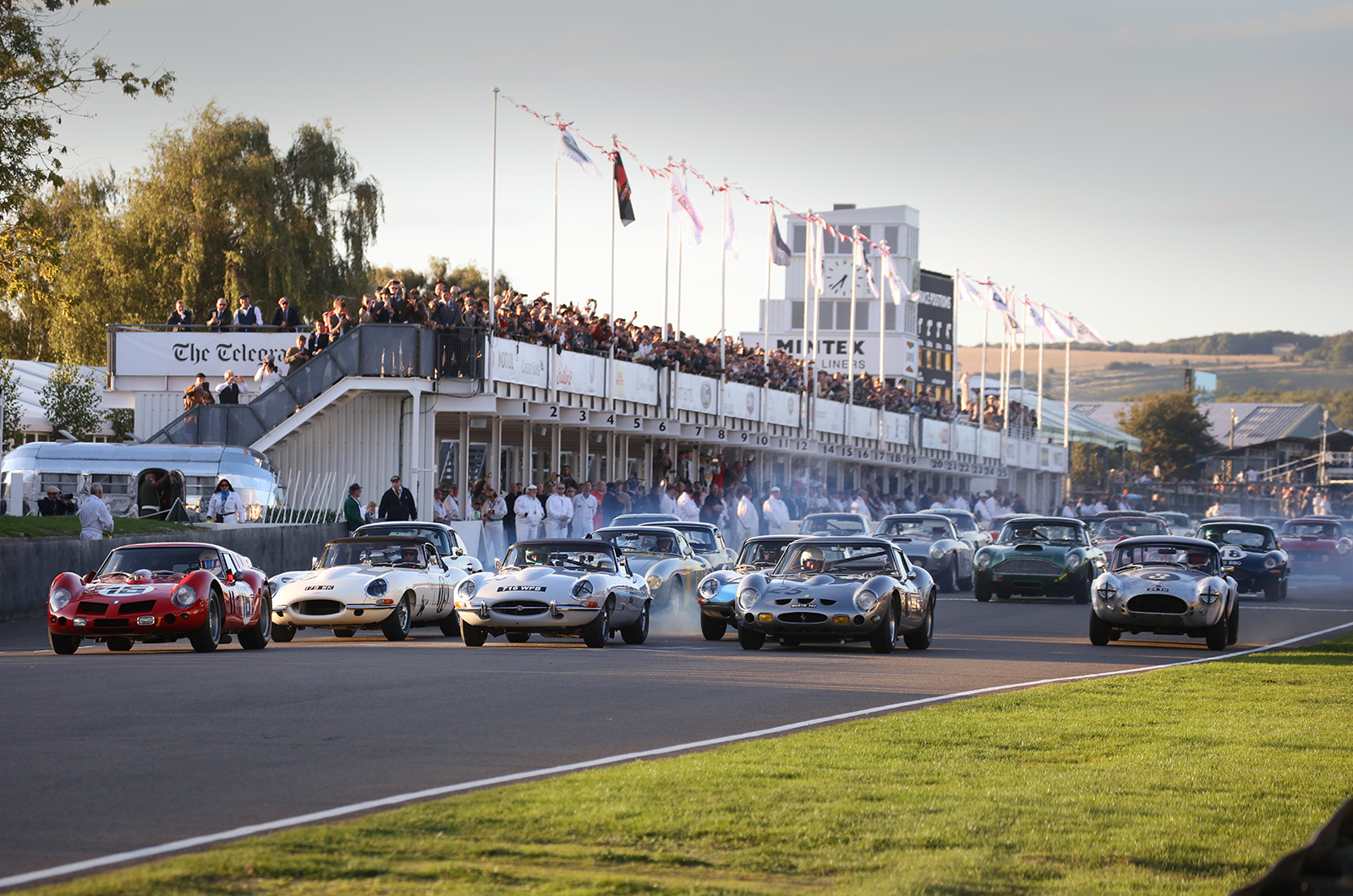 Classic & Sports Car – Goodwood Revival Day One: ‘Breadvan’ wins £200m Kinrara