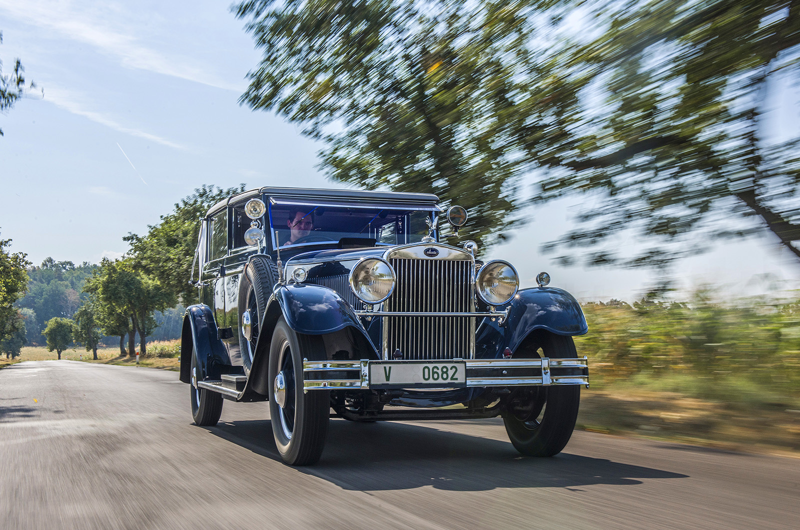 Classic & Sports Car – Anniversary restoration for Škoda's last 860 convertible