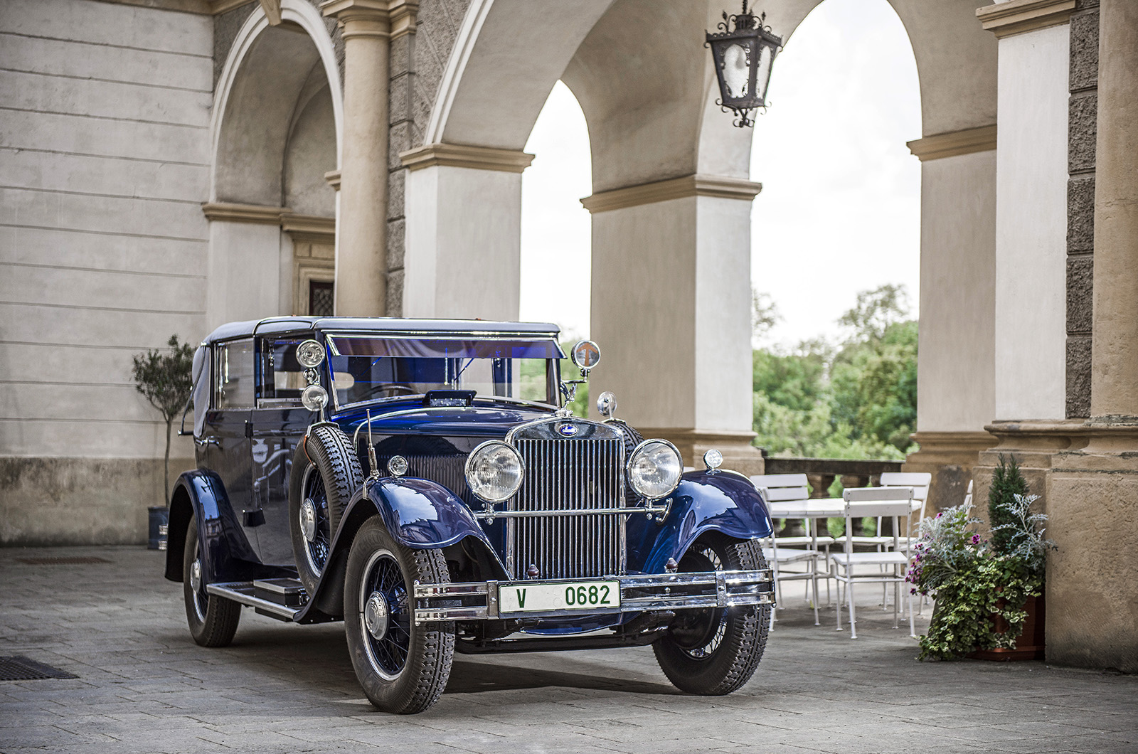 Classic & Sports Car – Anniversary restoration for Škoda's last 860 convertible