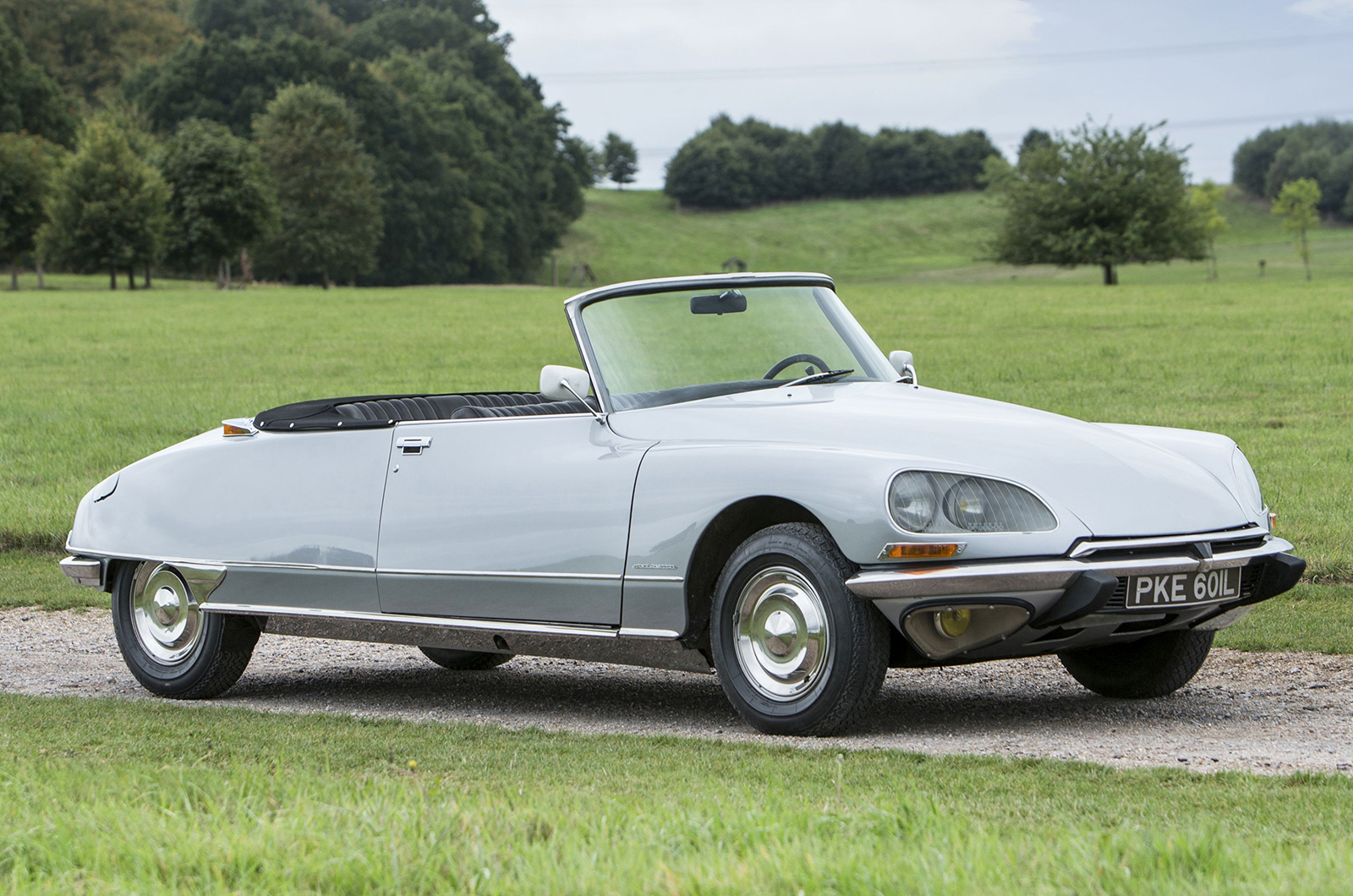 Classic & Sports Car – DB4 leads Bonhams' record-breaking £7m Zoute Sale