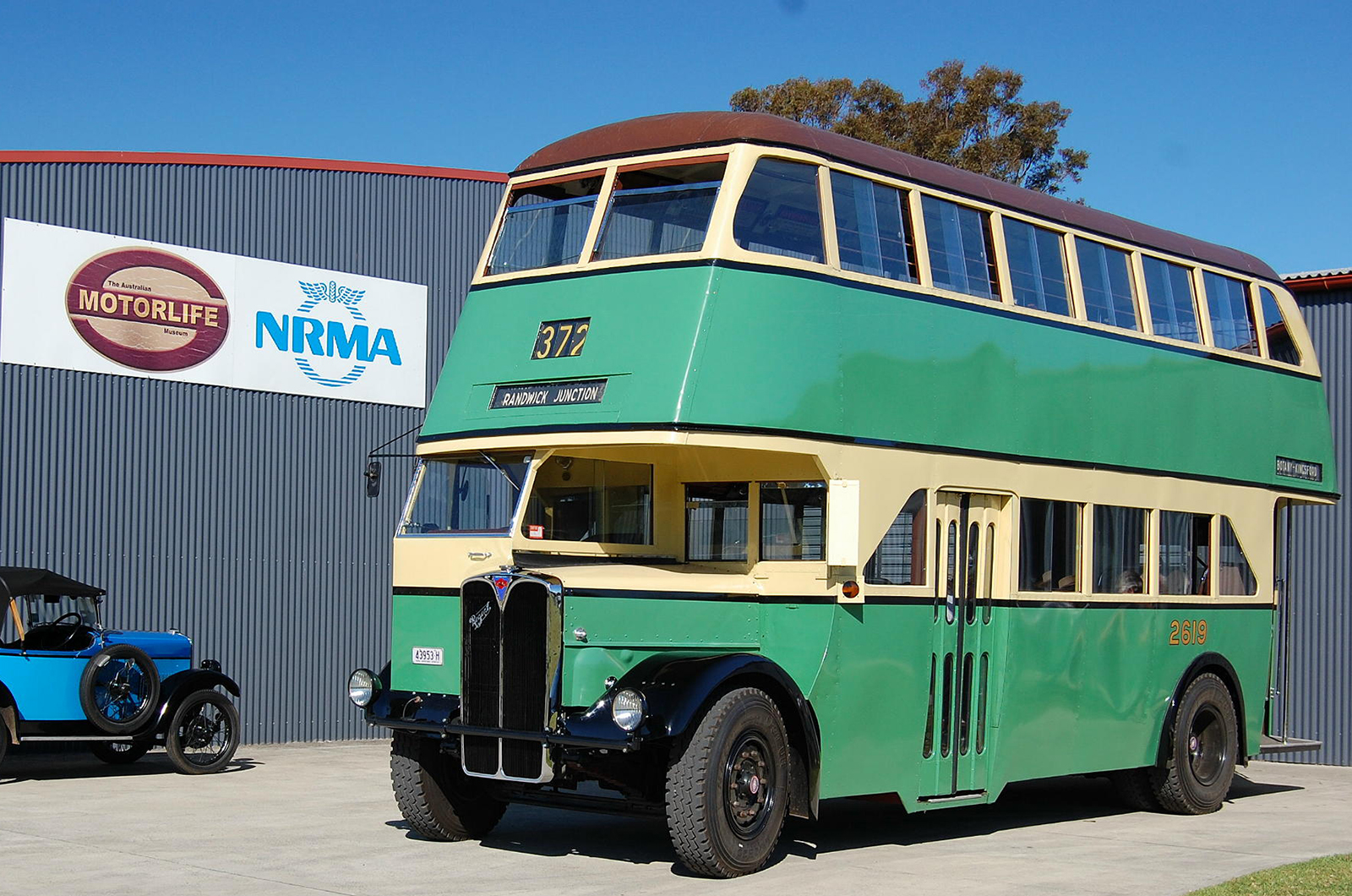 Classic & Sports Car – Eclectic classics shine at Motoring Expo