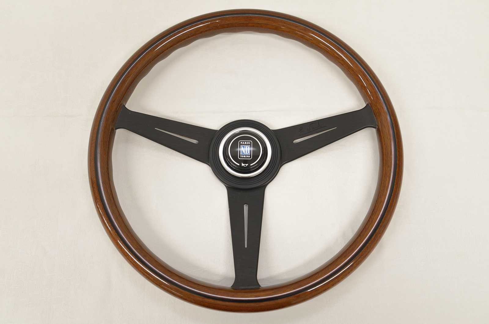 Classic & Sports Car – Mazda reveals the first factory-restored MX-5