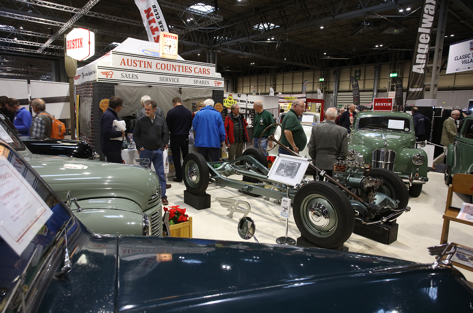Poignant WW1 tributes lift Classic Motor Show to new heights