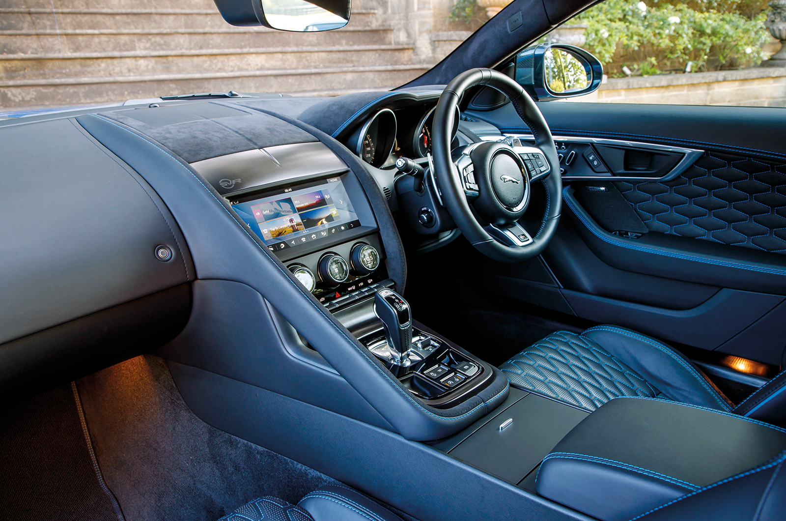 Classic & Sports Car – Future Classic: Jaguar F-Type SVR