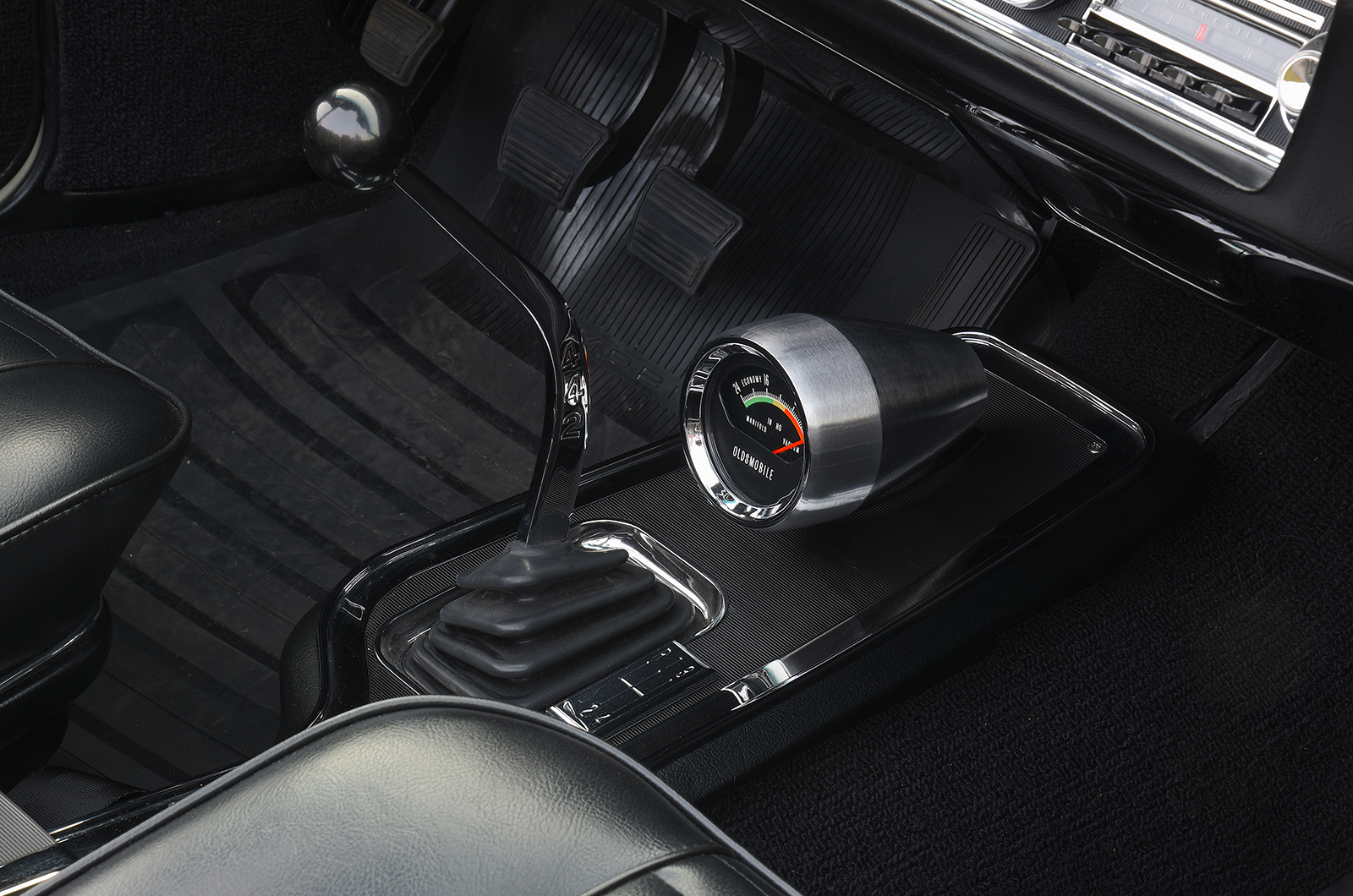 Classic & Sports Car – Lifelong love: Oldsmobile 442