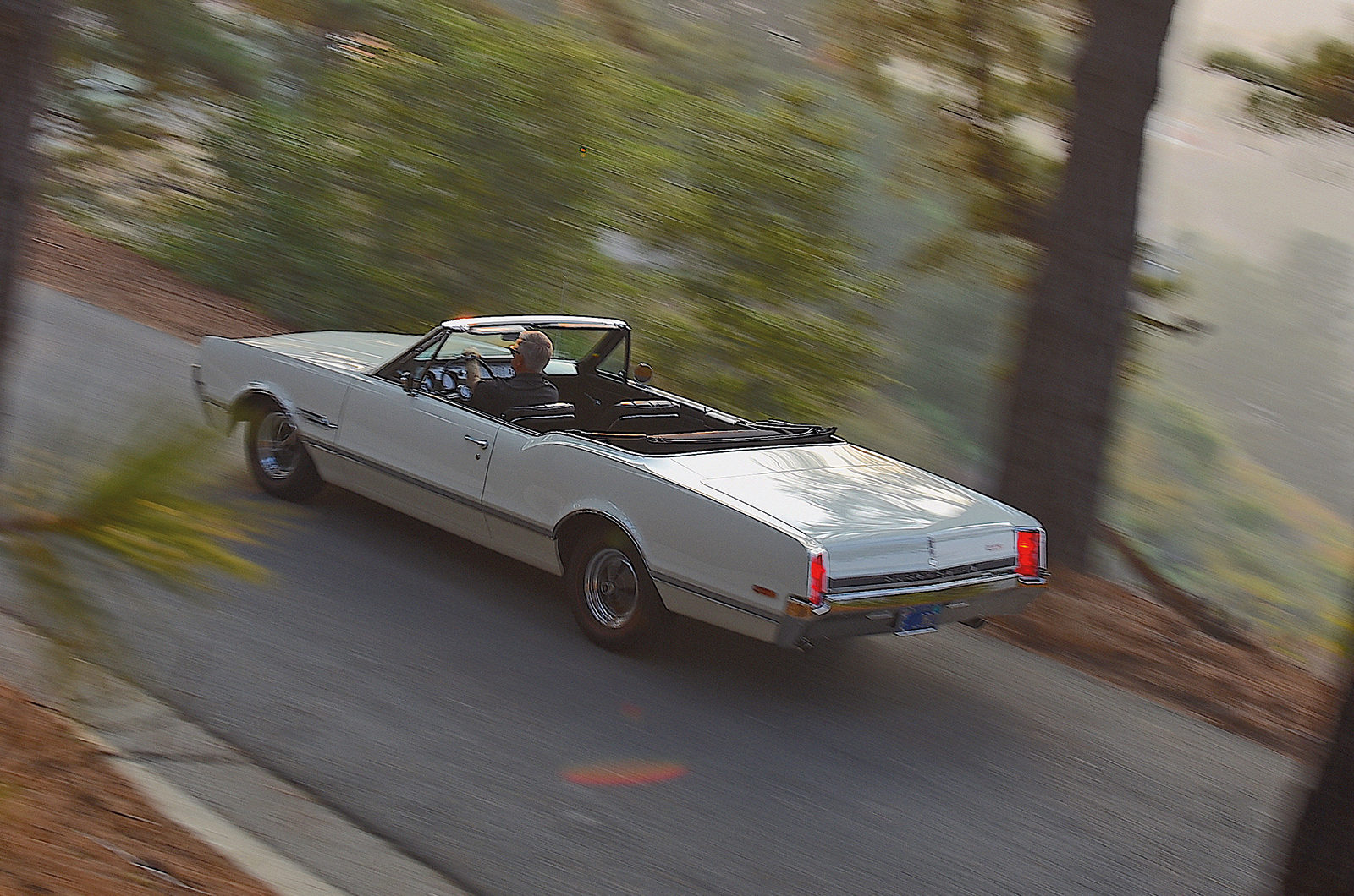 Classic & Sports Car – Lifelong love: Oldsmobile 442