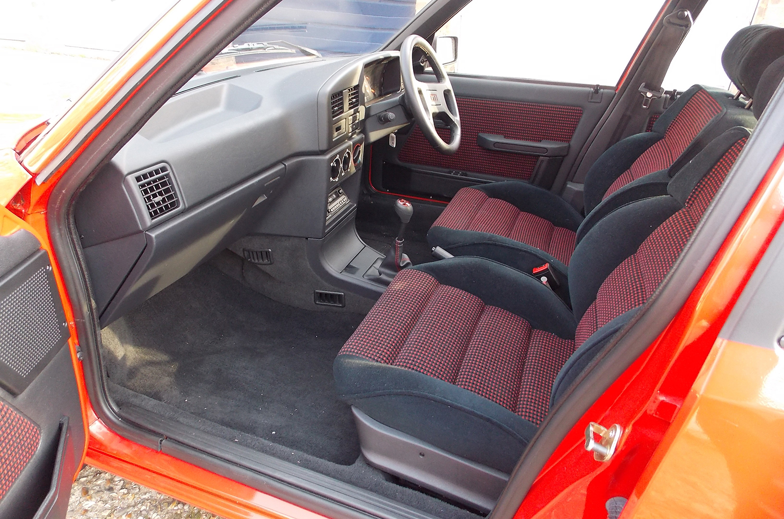 Classic & Sports Car – Why this Peugeot 309 is the low-mile classic you didn't know you needed