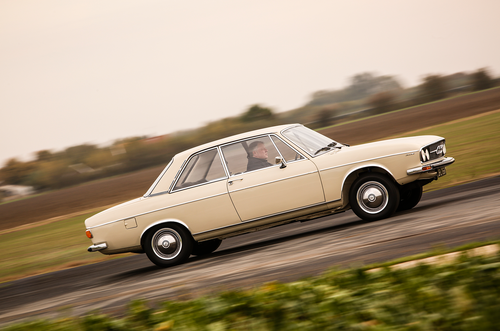 Classic & Sports Car – Is the NSU Ro80 the greatest saloon ever made? NSU Ro80 vs Audi 100 vs Citroen DS23 vs Rover 3.5 Litre vs BMW 2000 vs Mercedes-Benz 230/4