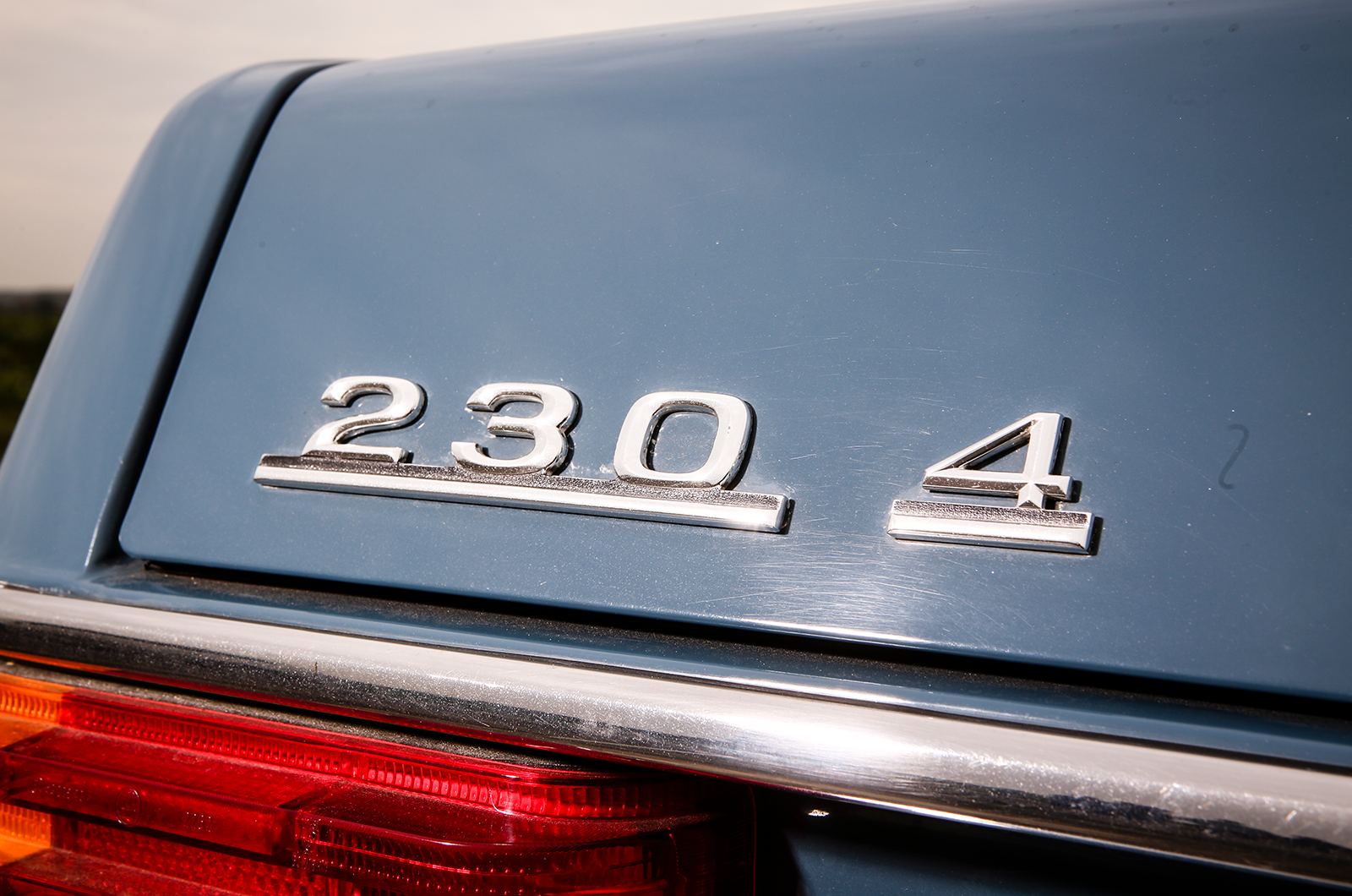 Classic & Sports Car – Is the NSU Ro80 the greatest saloon ever made? NSU Ro80 vs Audi 100 vs Citroen DS23 vs Rover 3.5 Litre vs BMW 2000 vs Mercedes-Benz 230/4