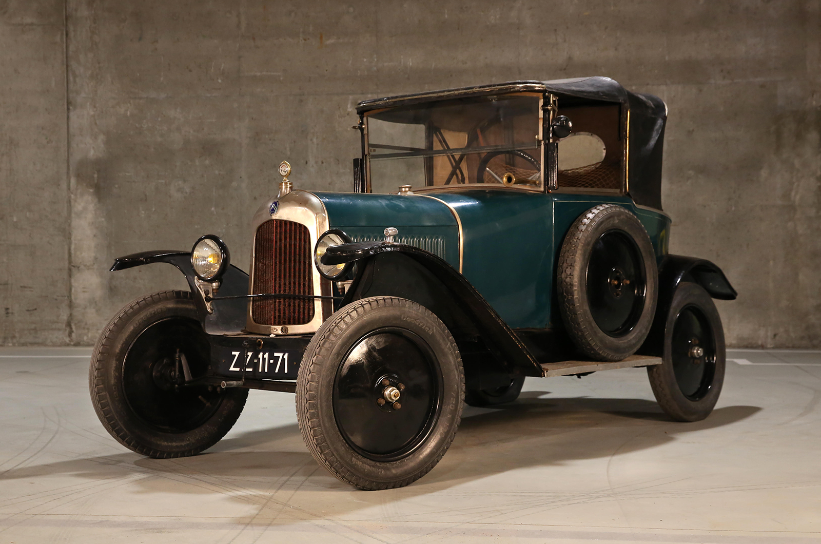 Trio of Bugatti barn finds head for Rétromobile sale