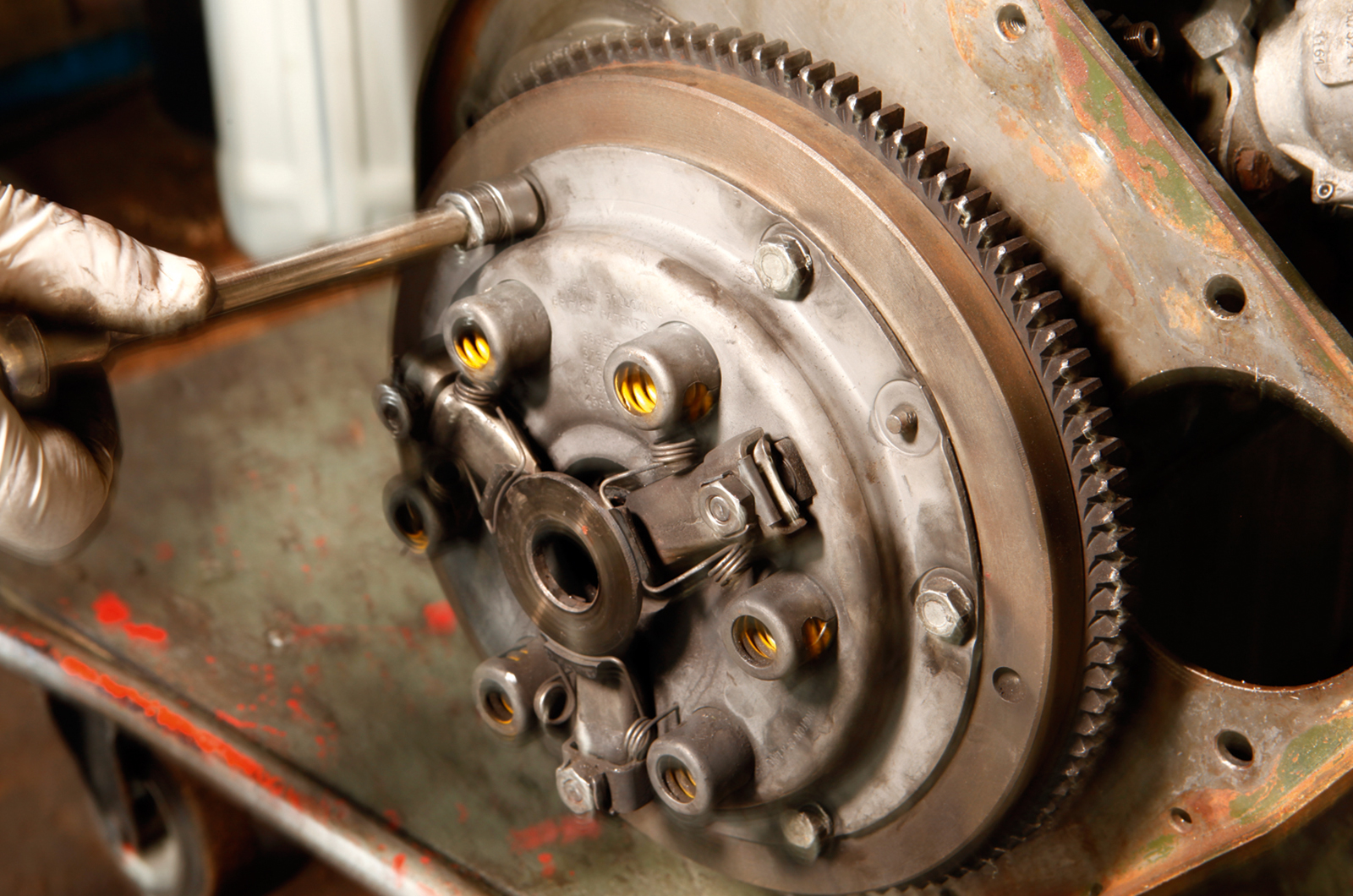 Classic & Sports Car – How to... change a clutch on your classic car