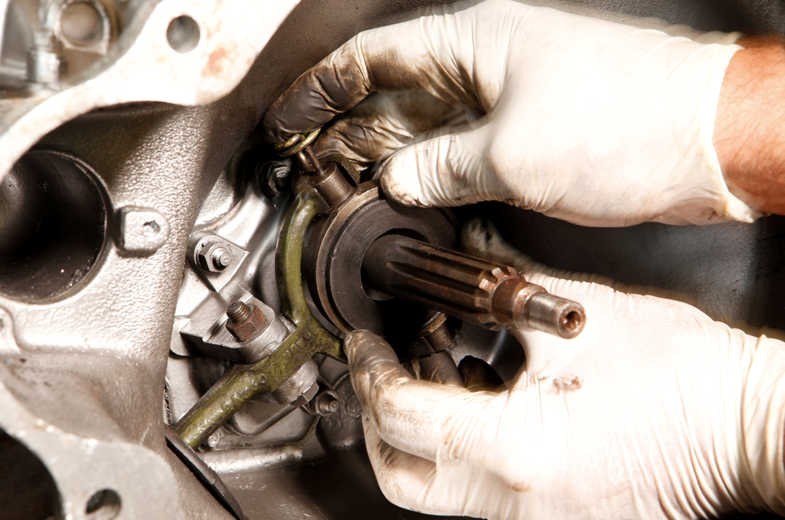 Classic & Sports Car – How to... change a clutch on your classic car