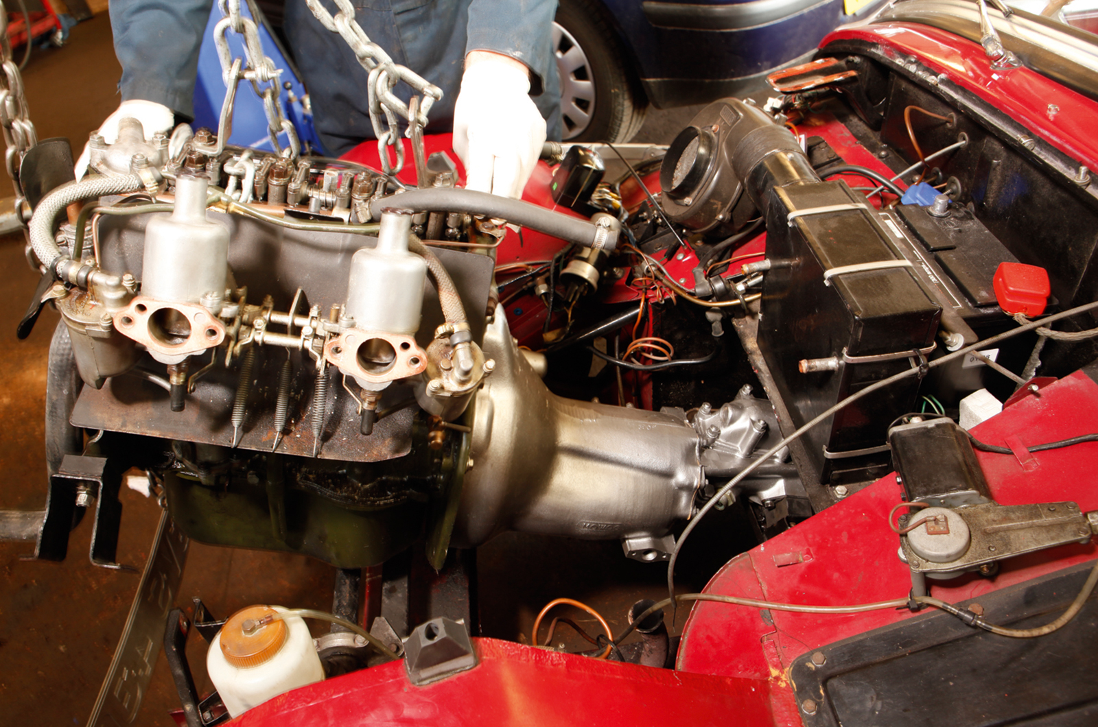 Classic & Sports Car – How to... change a clutch on your classic car