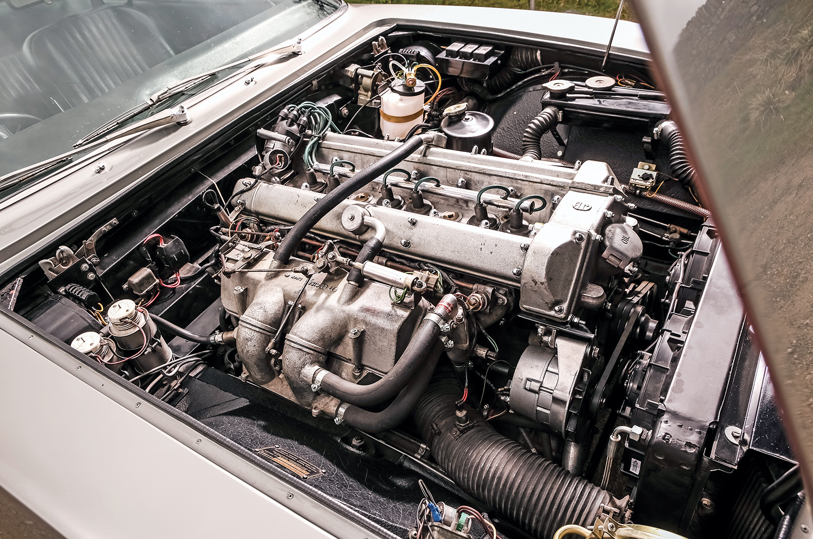 Classic & Sports Car – A pair of forgotten Aston Martins