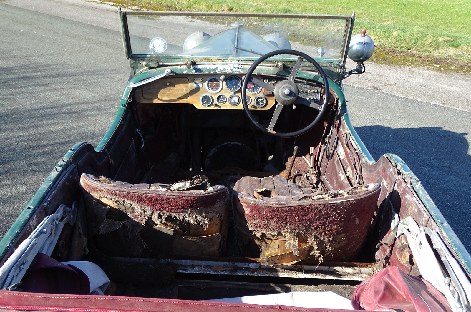 Classic & Sports Car – Unique barn-find Bentley could be the perfect birthday present