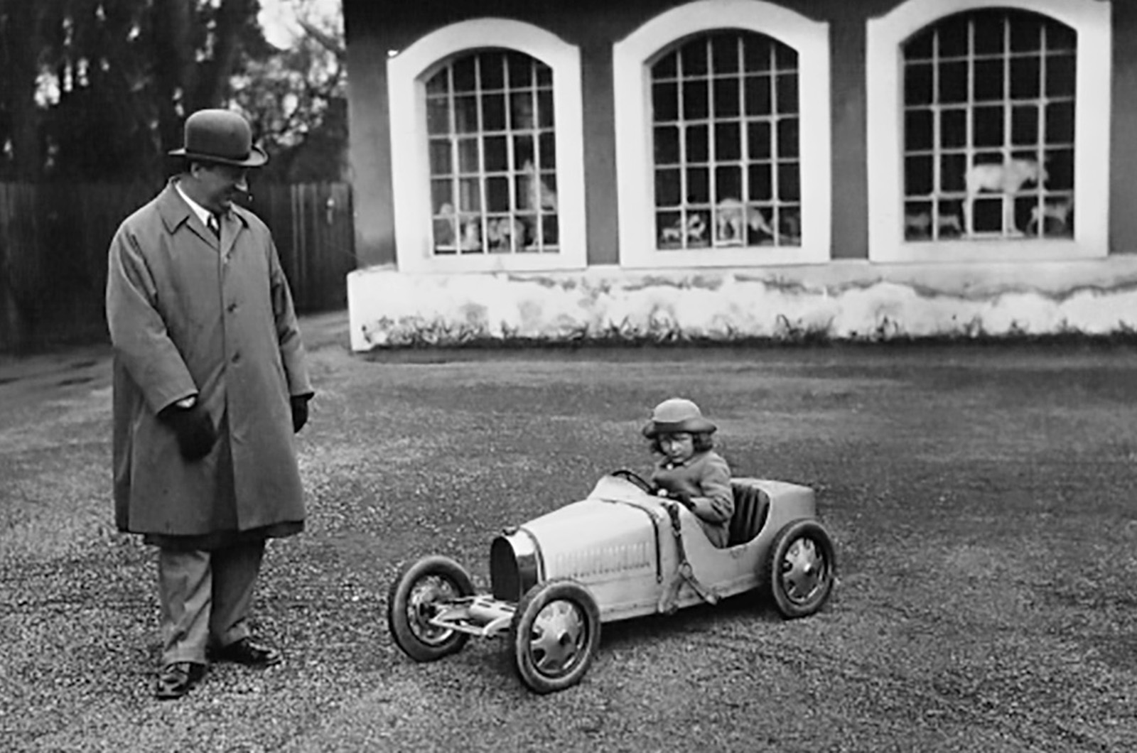 Classic & Sports Car – Bugatti Baby is back