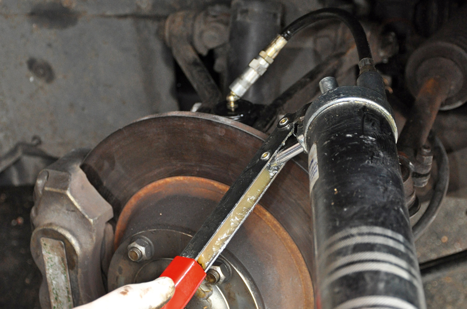 Classic & Sports Car – How to... renew your classic car's balljoints