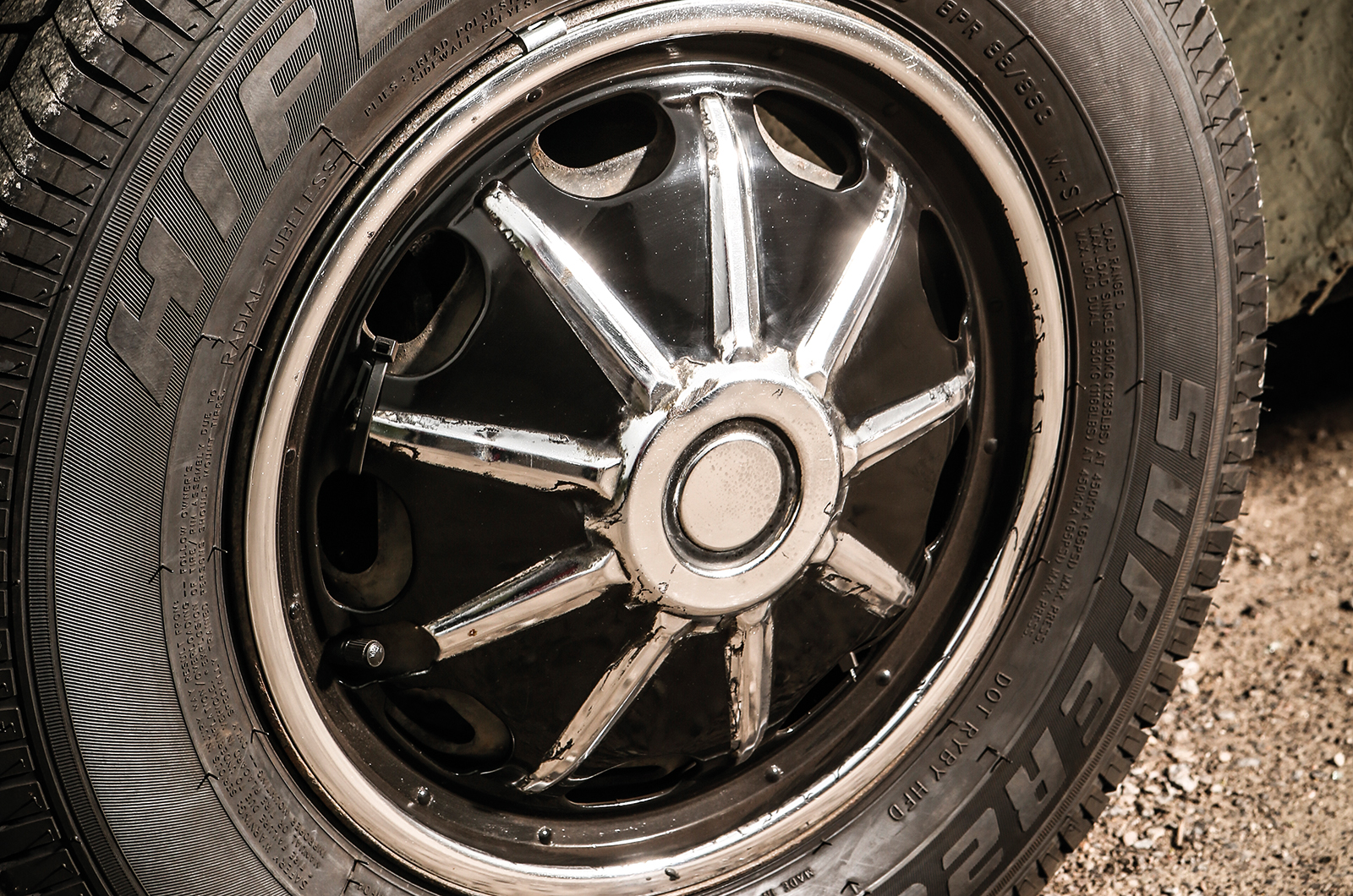 Classic & Sports Car – Morris vs Simca: Who says racy tintops were an ’80s thing?