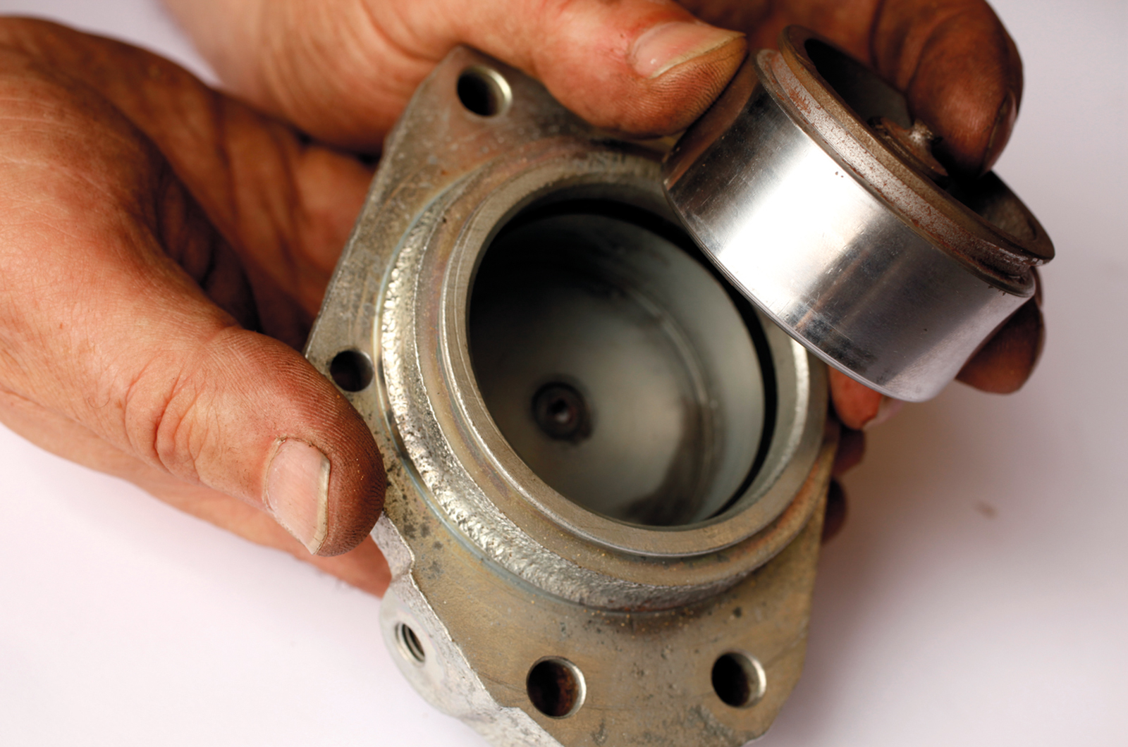 Classic & Sports Car – How to... overhaul the disc brakes on your classic car