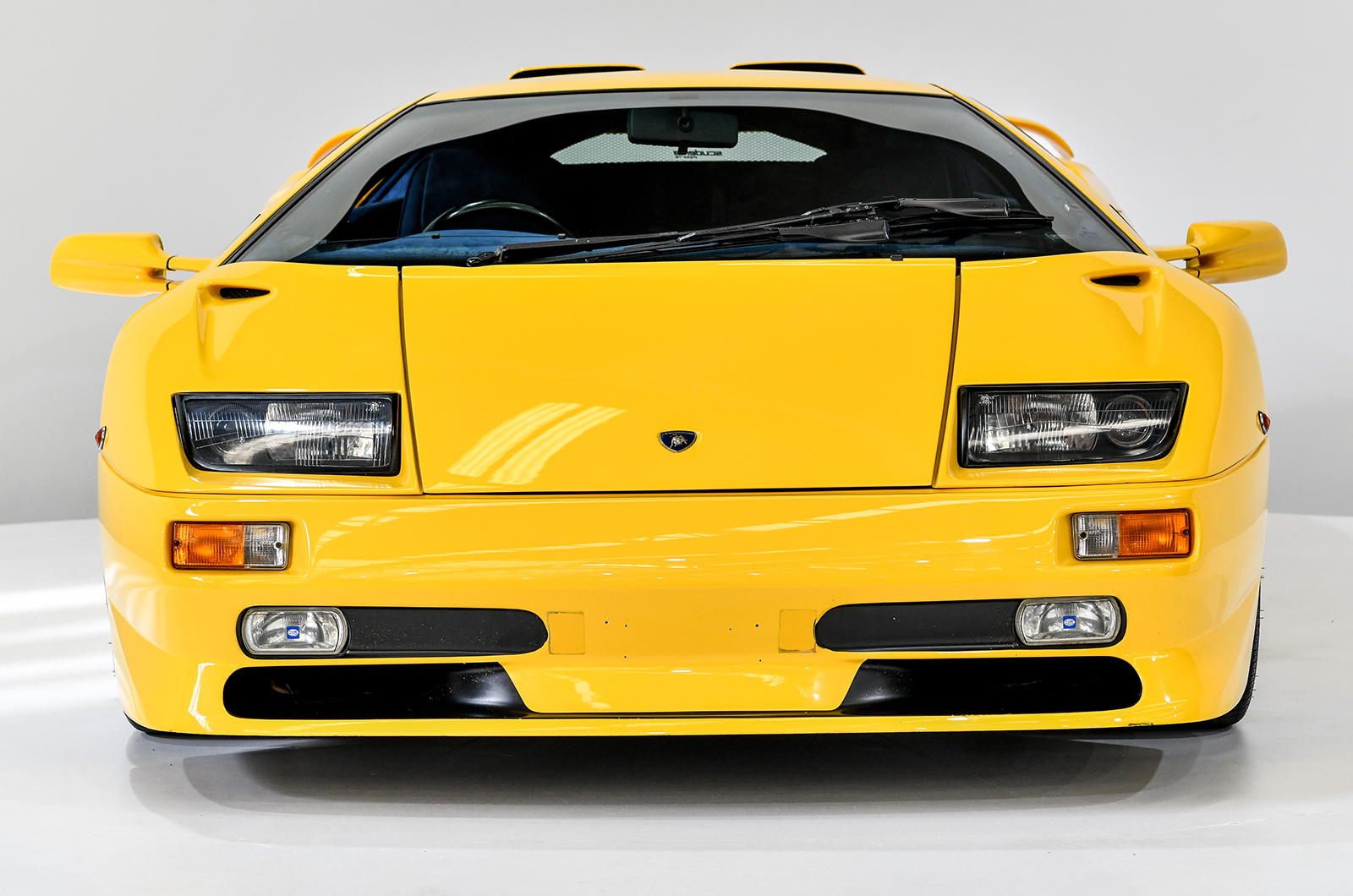 Classic & Sports Car – Entire Australian museum collection for sale next Sunday