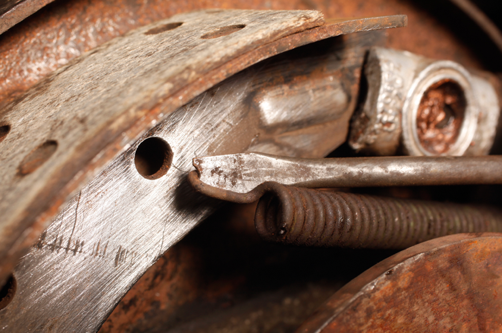 Classic & Sports Car – How to... check the drum brakes on your classic car