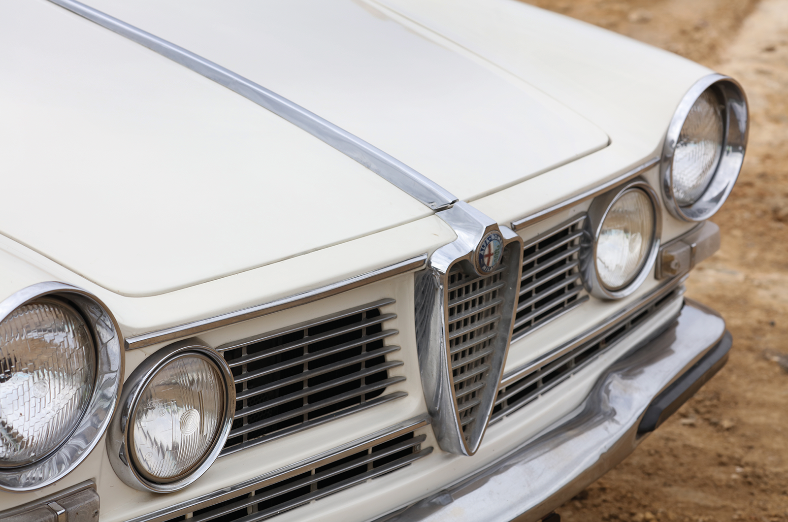 Classic & Sports Car – Guilty pleasures –  Alfa Romeo 2600 Berlina