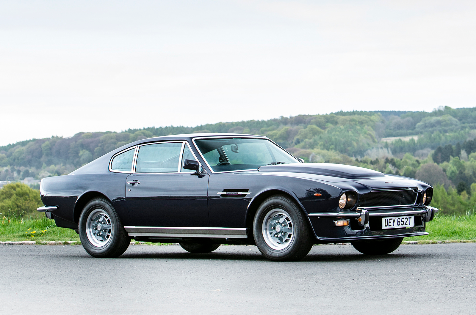 Classic & Sports Car – DB5 makes £850k as Astons dominate weekend sales