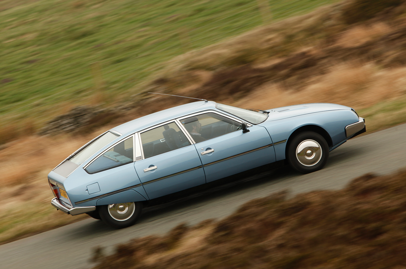 Classic & Sports Car – Celebrating the big Citroën saloon with DS, CX, XM and C6