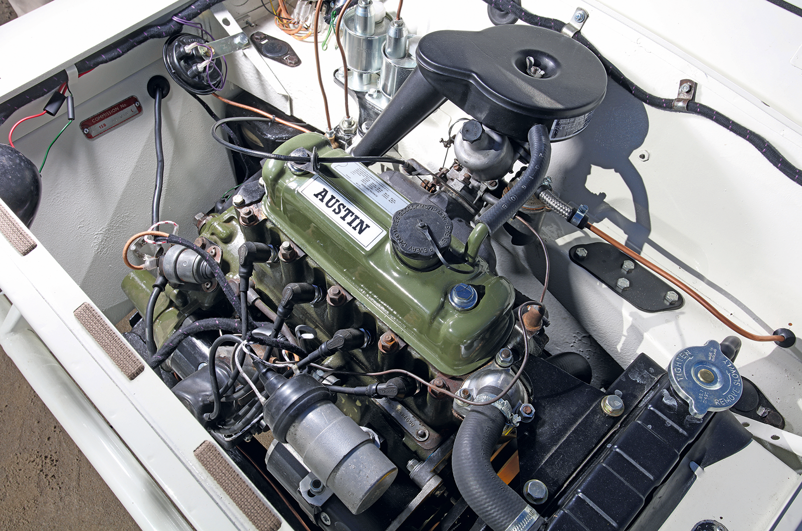 Classic & Sports Car – Mini Moke: on board with the star of a cult Brit TV show