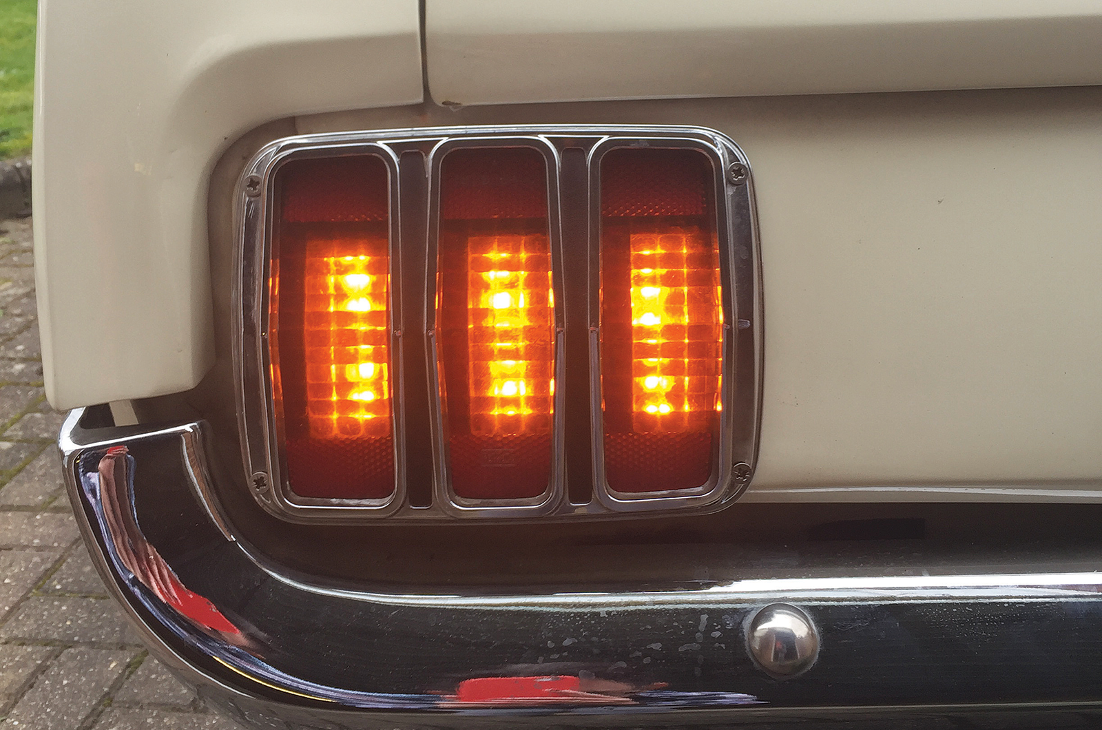 Classic & Sports Car – Our classics: Ford Mustang